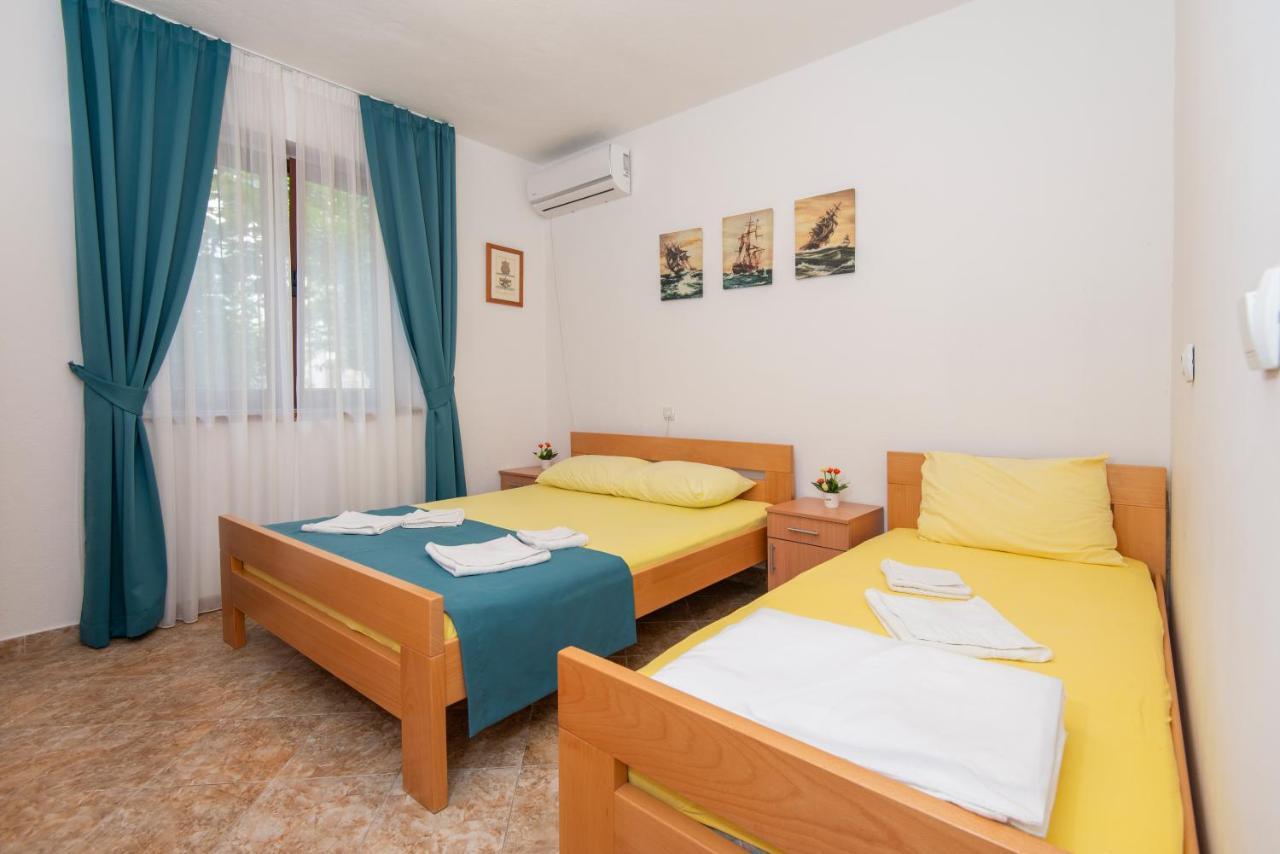 Apartments Kiki Kotor Exterior photo