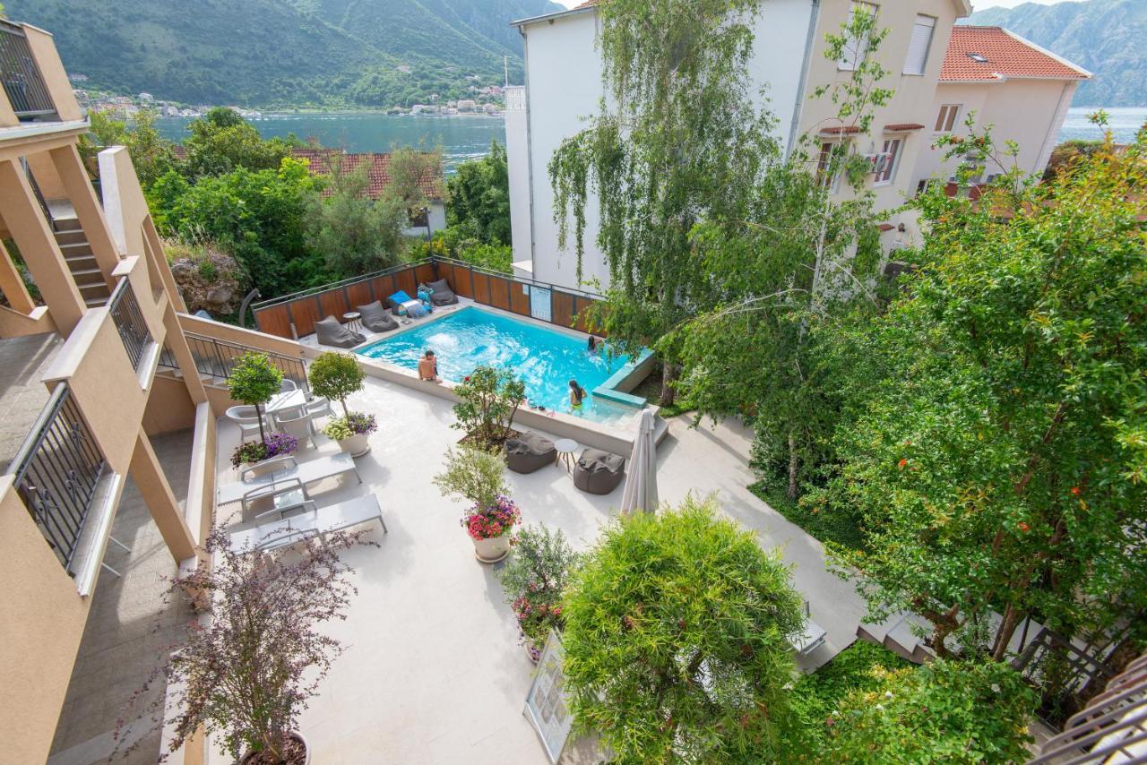 Apartments Kiki Kotor Exterior photo